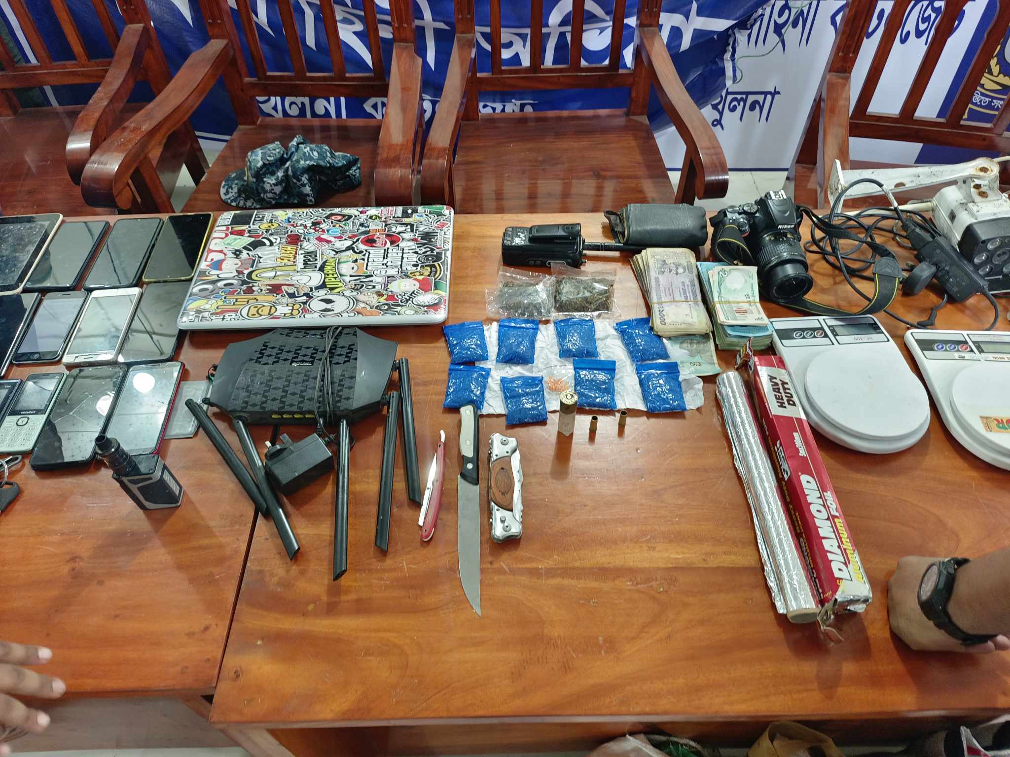 In the operation of the joint forces in Khulna, 5 people including the top drug dealer and Yaba emperor Sajib were arrested and a large amount of drugs, bullets and various equipment including mobile phones were recovered.