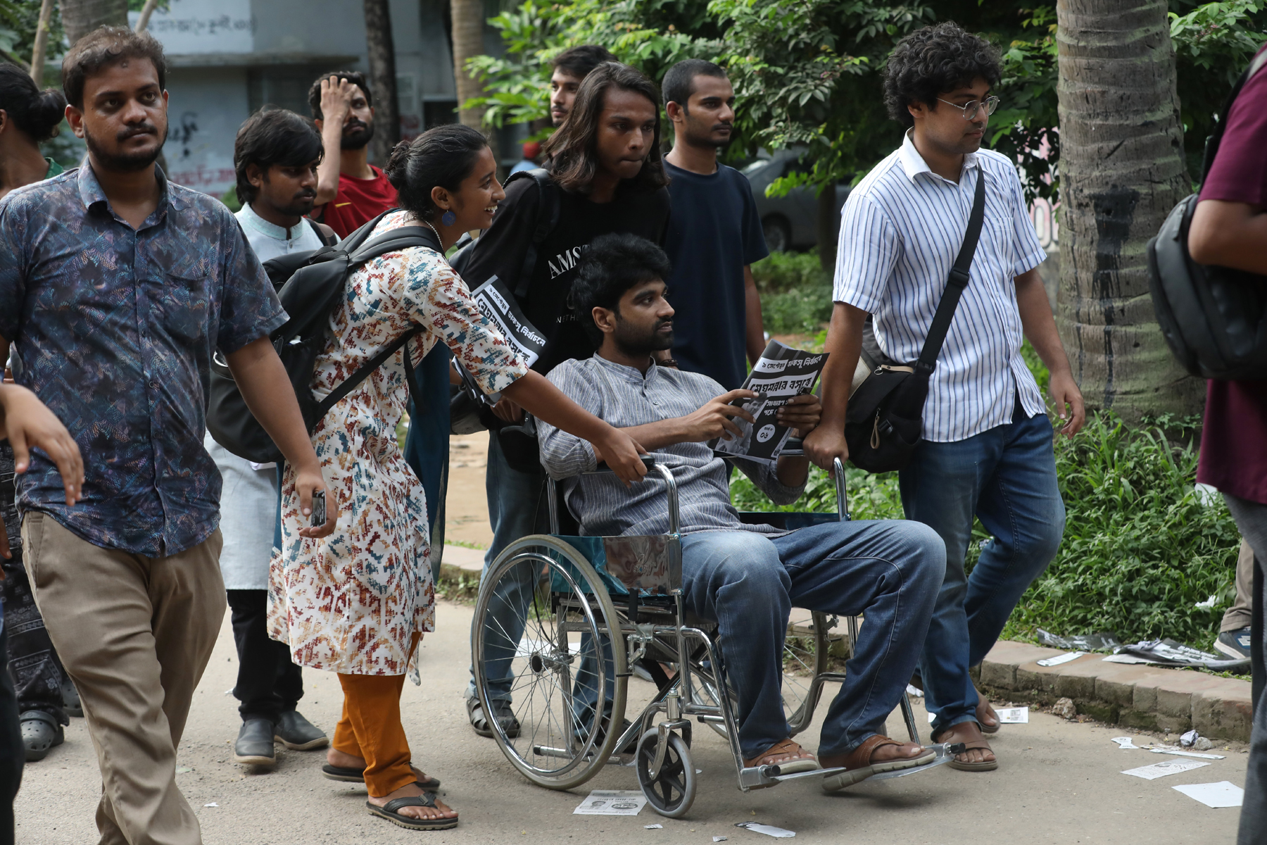 Students crowd Dhaka University campus as candidates make last-minute appeals to voters on the final day of campaigning for the DUCSU and Hall Union elections set for September 9. Photo: V7N