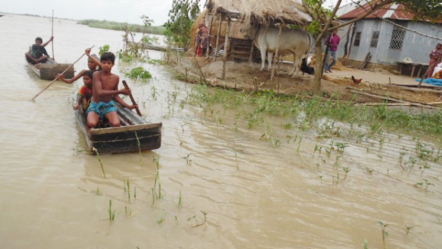 Families stranded in the flood-affected Padma char areas rely on small boats like this for daily movement and survival as erosion and rising waters continue to disrupt their lives.