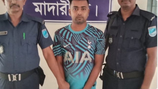 Banned BCL Leader Likhan Arrested in Madaripur for Police Attack