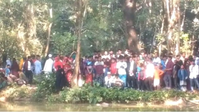 Bus Crash Kills 2 in Madaripur; Missing Man’s Body Recovered from Pond
