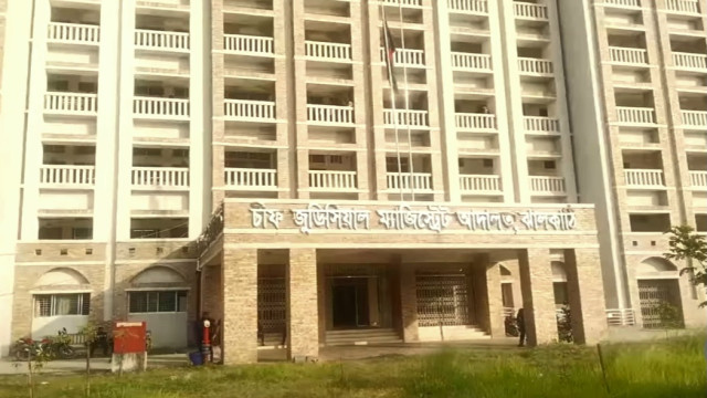 Housewife Attempts Self-Immolation in Jhalakathi Courtroom
