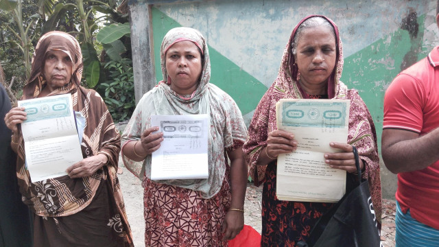 NGO owners in hiding with 120 million taka from clients in Rajapur: Human chain and protest