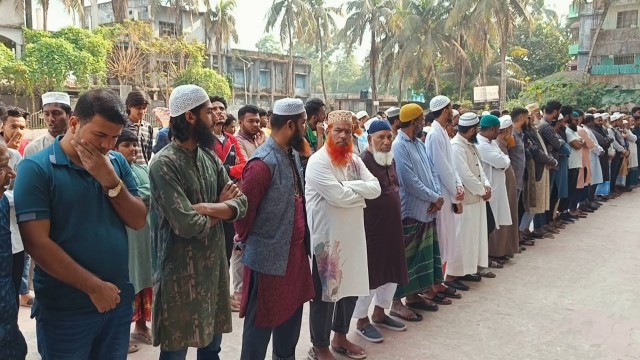 Thousands Join Funeral Prayer in Absentia for Osman Hadi in Jhalokathi