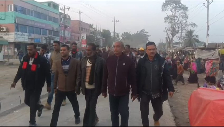 BNP Protest in Mongla: Party activists rally in Digraj Bazar, led by Sheikh Zulfikar Ali, demanding inclusion of dedicated members in the selection committee and removal of unqualified individuals.