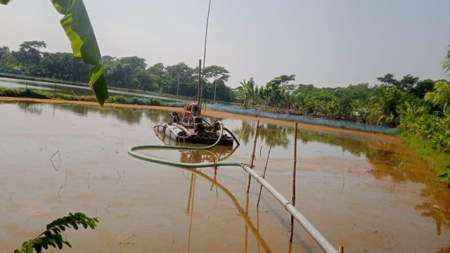 Dredger Owner Fined Tk 50,000 for Installing Dredger on Agricultural Land