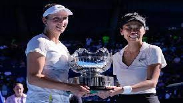 Hsieh & Mertens win the women's doubles Australian Open