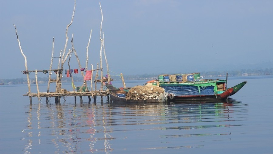 Fishermen Unable to Fish Due to Tk 2 Crore Extortion Demand in Kaptai Lake