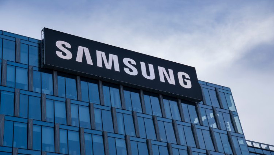 Samsung Projects Q4 Profit Decline Amid AI Chip Demand Challenges