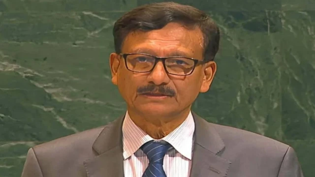 Foreign Affairs Adviser Touhid Hossain urges global action against "grave genocide" in Gaza, reaffirms support for Palestinian statehood at high-level UN summit in New York.