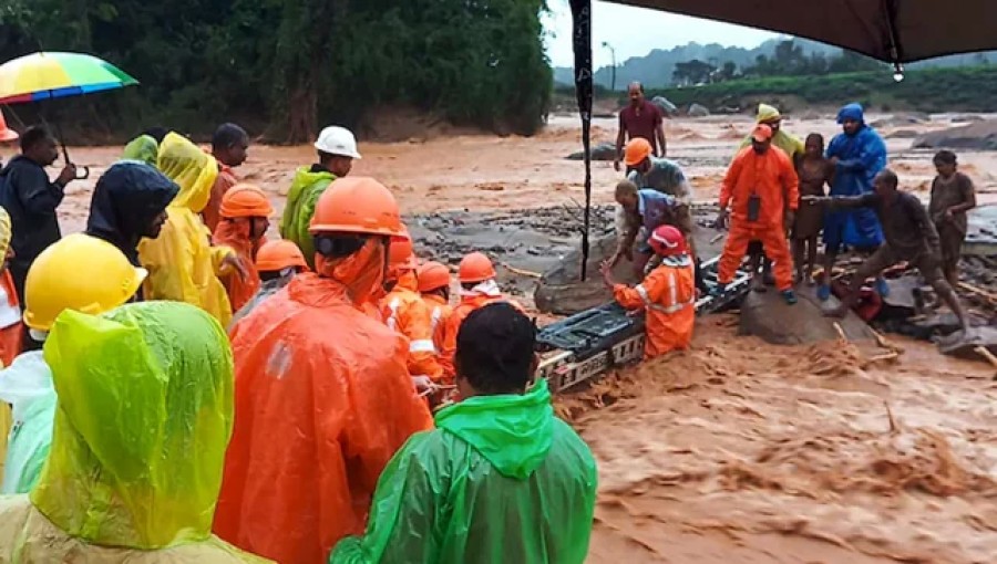 Kerala Landslides: Death Toll Rises to 54, Indian Army Requested for Rescue Ai