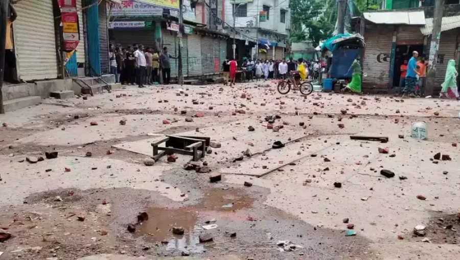 Clash Over Eviction in Dhaka's Bangshal Leaves 25 Injured