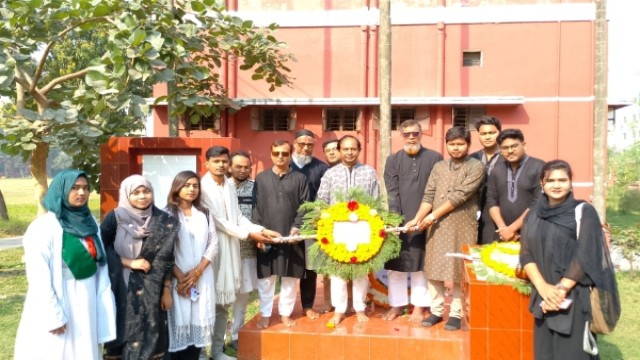RCRU Pays Tribute at Country’s First Shaheed Minar in Rajshahi