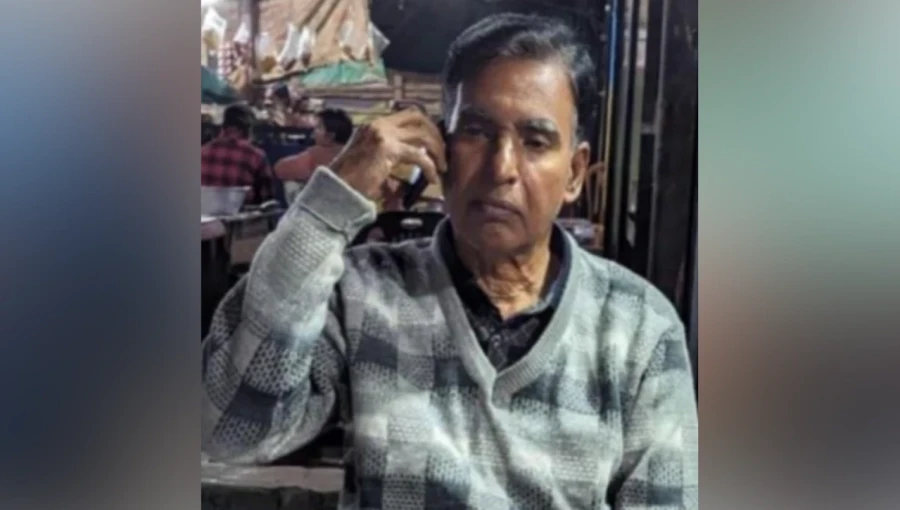 "Awami League leader Aliuzzaman Montu, injured after being tied to an electric pole and beaten, is receiving treatment at Rajshahi Medical College Hospital on January 4.