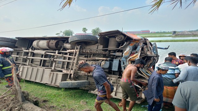 Two Killed, 7 Injured as Passenger Bus Overturns in Mongla
