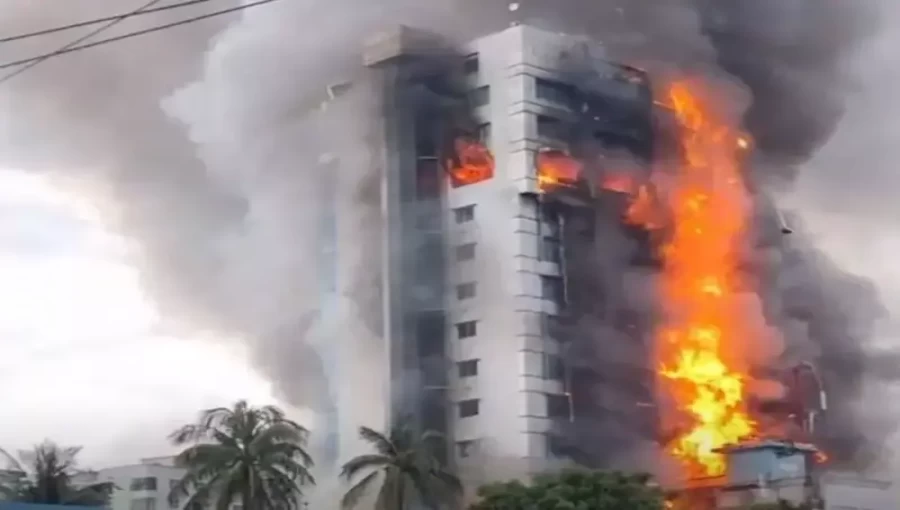 18 Dead as Mob Burns Jashore’s Zabeer International Hotel