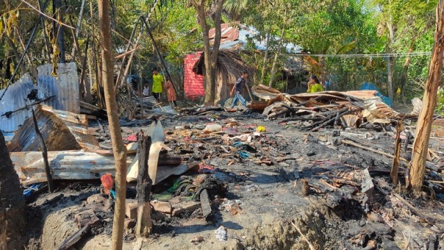 Family Loses Home in Mongla Fire, BNP Pledges Aid, Reconstruction
