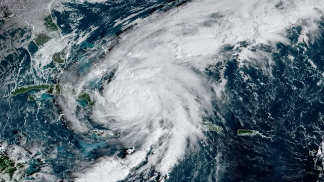 Hurricane Melissa Gust Reaches 252 mph, Nears Record Wind Speed