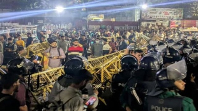 Clash Between Police, 47th BCS Candidates in Dhaka Leaves Five Injured