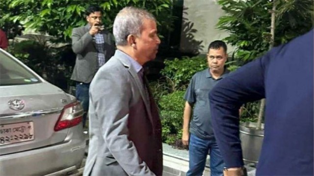 Khaleda Zia in Critical Condition as Adviser Asif Nazrul Visits Evercare Hospital