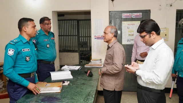 Home Advisor Lt. Gen. (Retd.) Mohammad Jahangir Alam Chowdhury inspects multiple police stations in Dhaka, ensuring heightened vigilance among law enforcement officers and announcing the dismissal of an SI and constable for duty negligence.