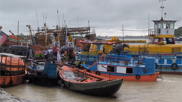 Heavy rain and strong winds lash Mongla Port as a deep depression forms over the Bay of Bengal, prompting authorities to hoist local warning signal No. 3 and advise maritime operators to take precautions.