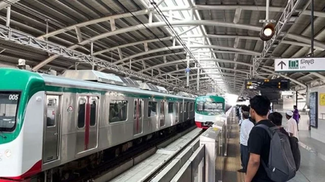 Metro Rail Service Resumes After 23-Hour Suspension
