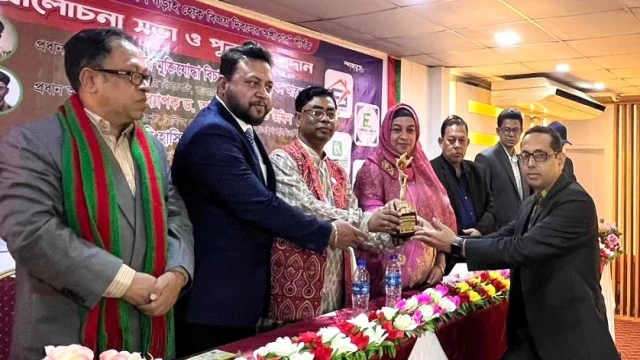 UNB Journalist Abdur Rahman Jahangir receives the Victory Day Award
