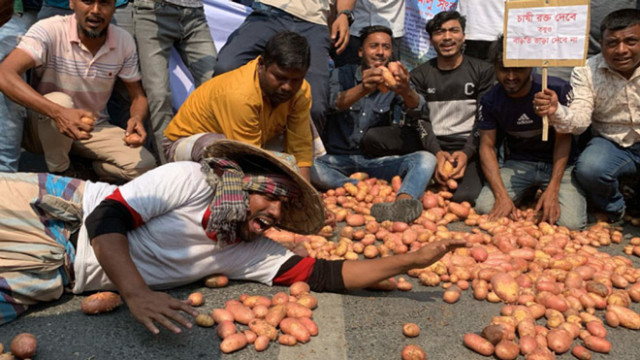 Farmers Protest Against Increased Potato Storage Fees in Rajshahi