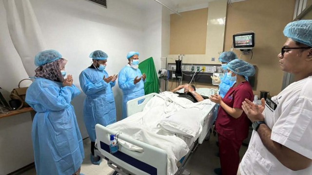 Jamaat Amir Dr. Shafiqur Rahman Visits Ailing BNP Leader Mirza Abbas in Hospital