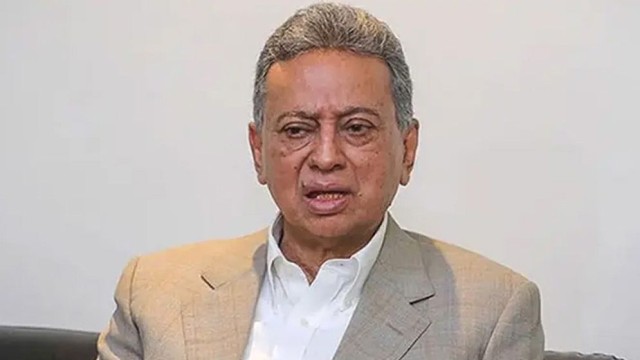 Finance Minister Amir Khasru Hospitalized with Pneumonia