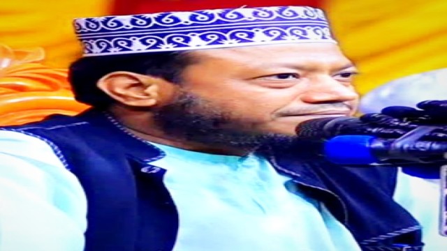 Jamaat Candidate Mufti Amir Hamza Fined Tk 10,000 for Election Code Violation