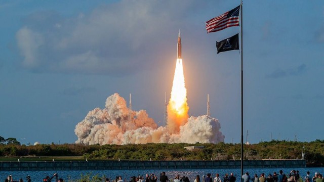 Artemis 2: Humans Return to the Moon After 54 Years