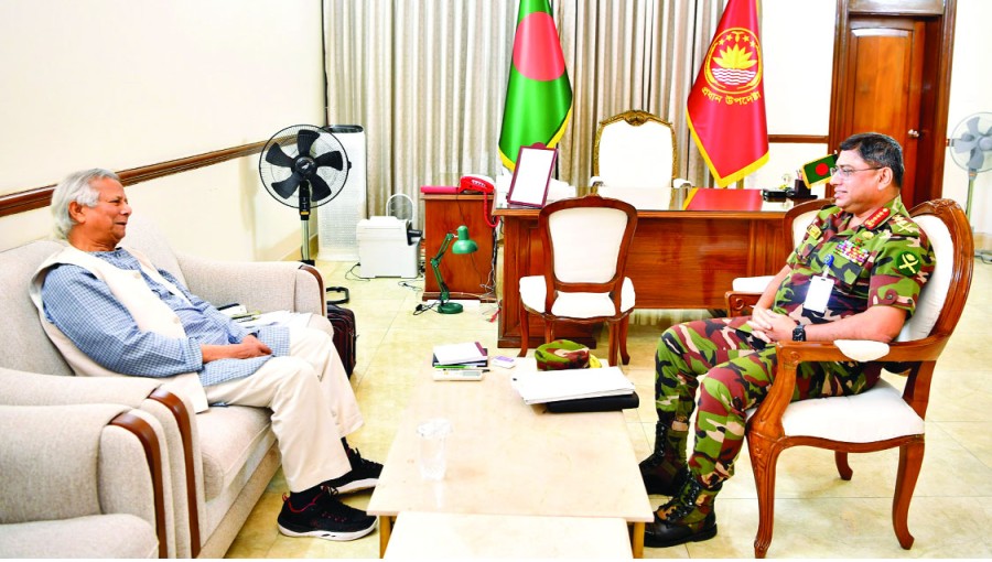 Army chief meets Chief Adviser