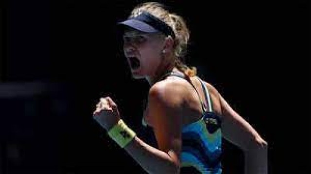 Yastremska of Ukraine defeats Azarenka to go to the Australian Open quarterfinals