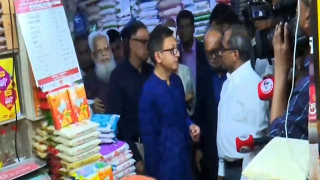 Market situation satisfactory, steps underway to prevent price gouging: Commerce Minister