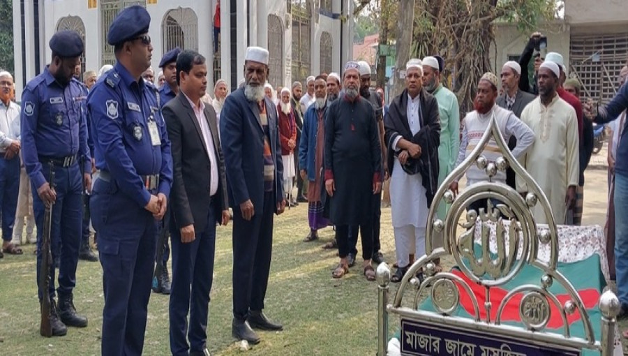 "Funeral of veteran freedom fighter Abdul Khalek Kazi at Kalachand Awlia Shrine in Barikhali, Morrelganj, with full state honors on January 28, 2025."