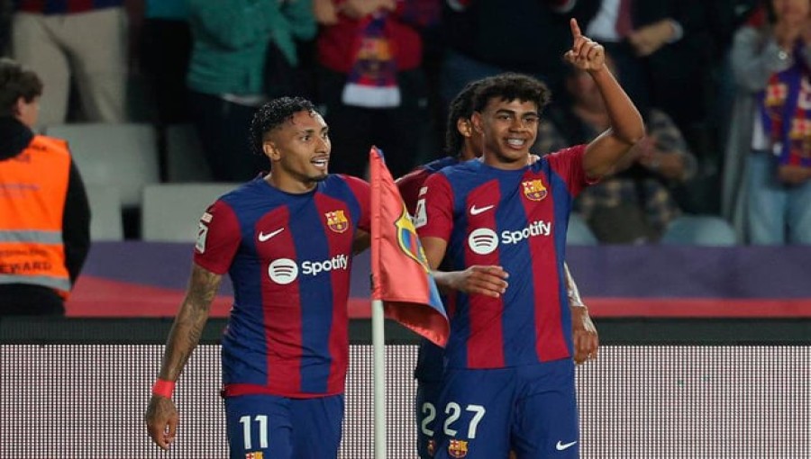 Barcelona Defeat Real Sociedad 2-0, Climbing to Second Place in La Liga