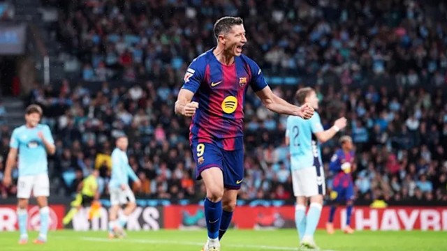 Lewandowski Hat-Trick Seals Barcelona Victory Over Celta Vigo
