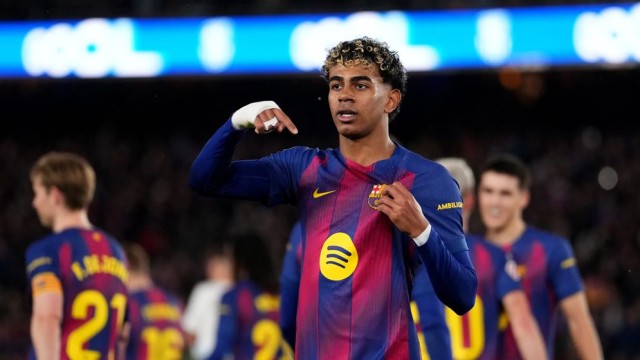 Barcelona Cruise Past Real Oviedo to Reclaim La Liga Top Spot