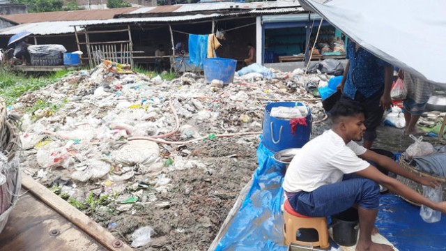 Rajshahi's Historic Baneshwar Hat in Ruins Due to Garbage Piles, Foul Odor