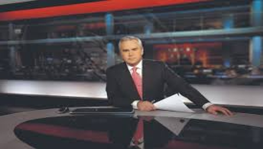 Huw Edwards Urged to Repay BBC Salary Following Suspension and Guilty Plea