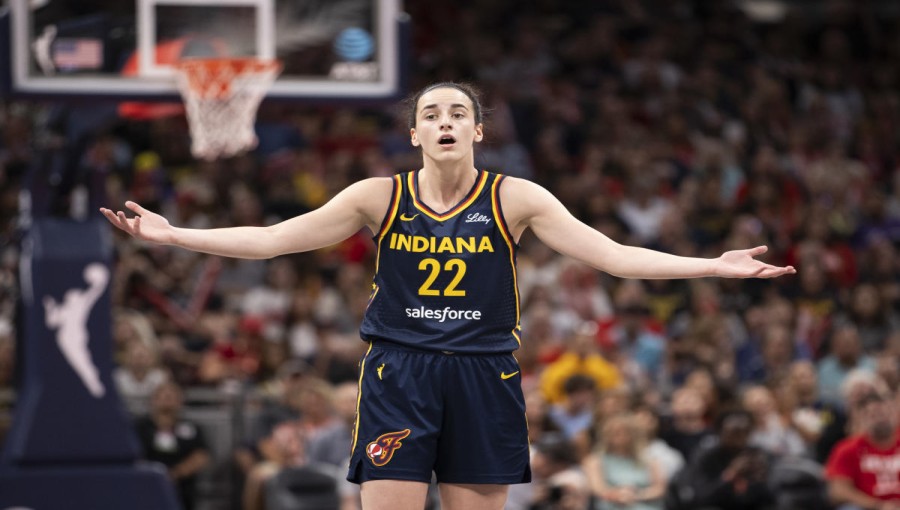 Caitlin Clark Shatters Rookie Scoring Record in Indiana Fever's Narrow Victory