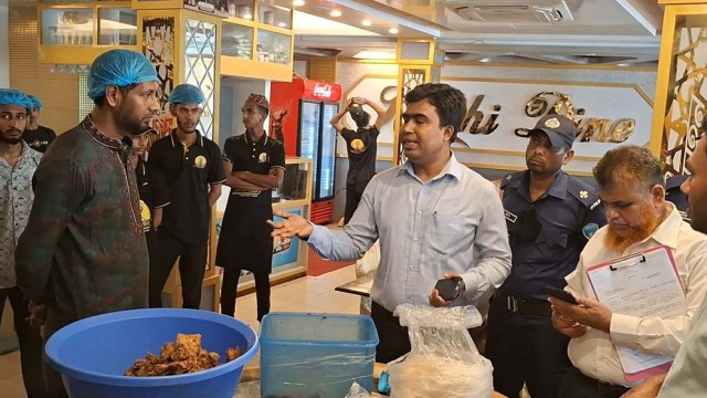 Two Chandpur Restaurants Fined Tk 30,000 for Storing Expired Food