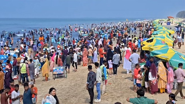 Tourist Rush Surges Nationwide During Eid Holidays