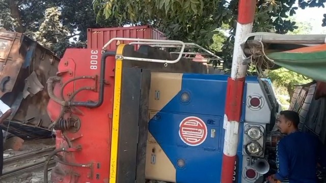 One Killed as Freight Train Collides with Truck in Chittagong