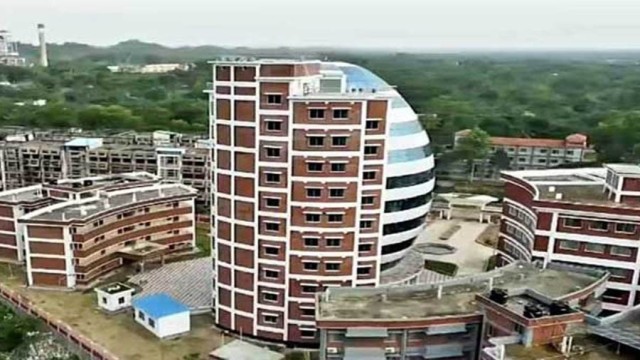 Chittagong University of Engineering and Technology (CUET)