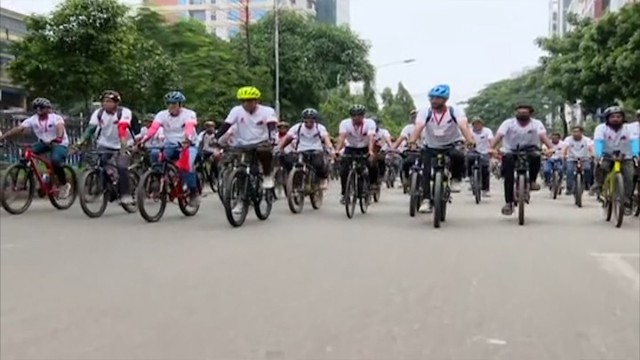 DSCC Organizes Bicycle Rally to Mark Historic July Student Uprising