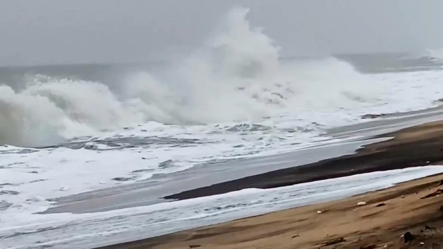 Cyclone ‘Detwah’ Forms in Southwest Bay of Bengal, Coastal Areas on High Alert