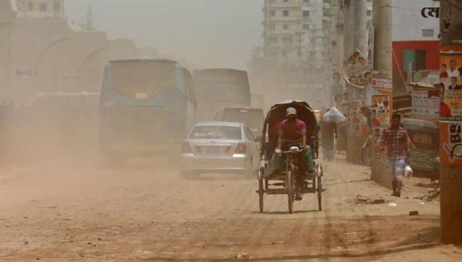 Dhaka's Air Quality Improves but Still Ranks High in Global Pollution